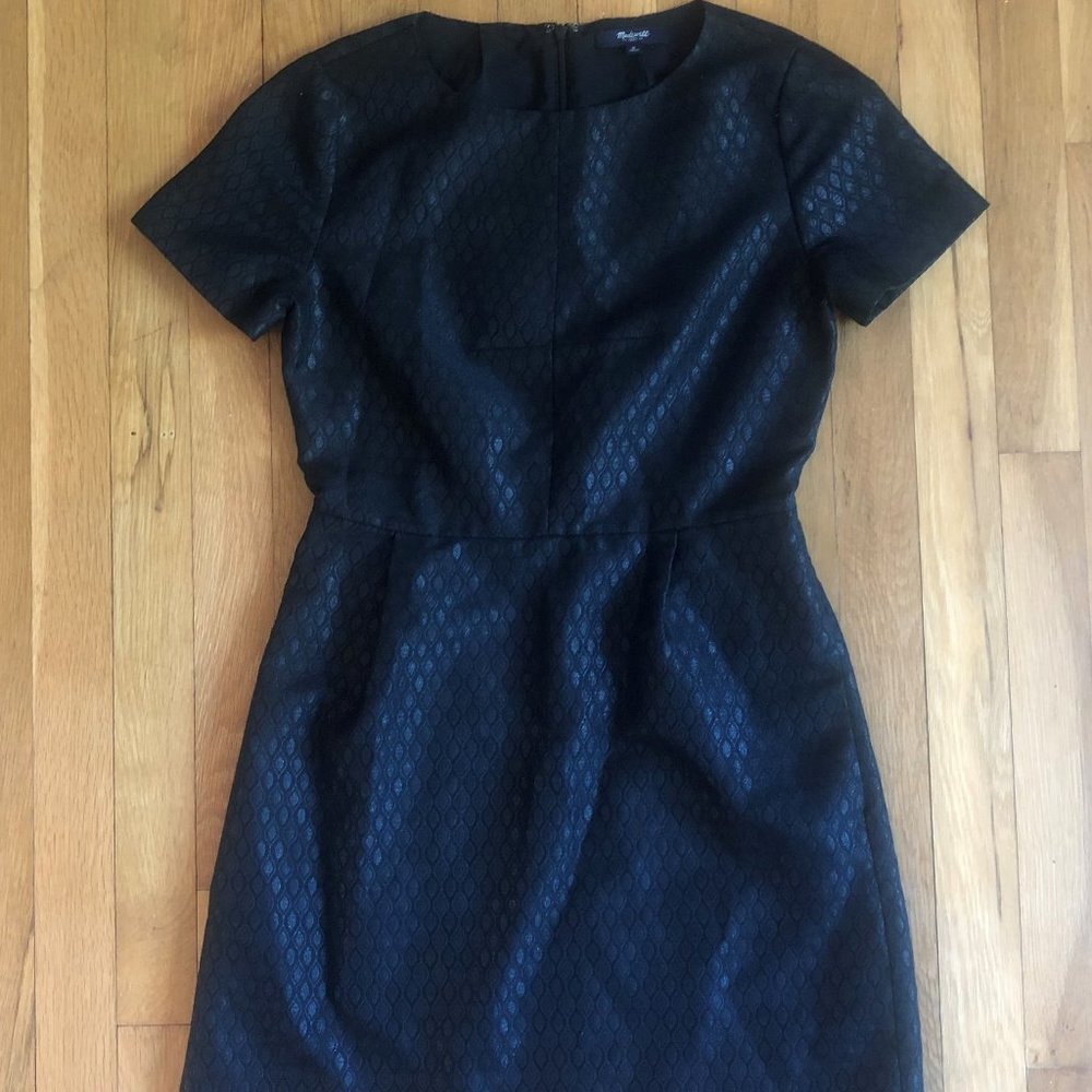 Madewell Black short sleeve dress with pockets